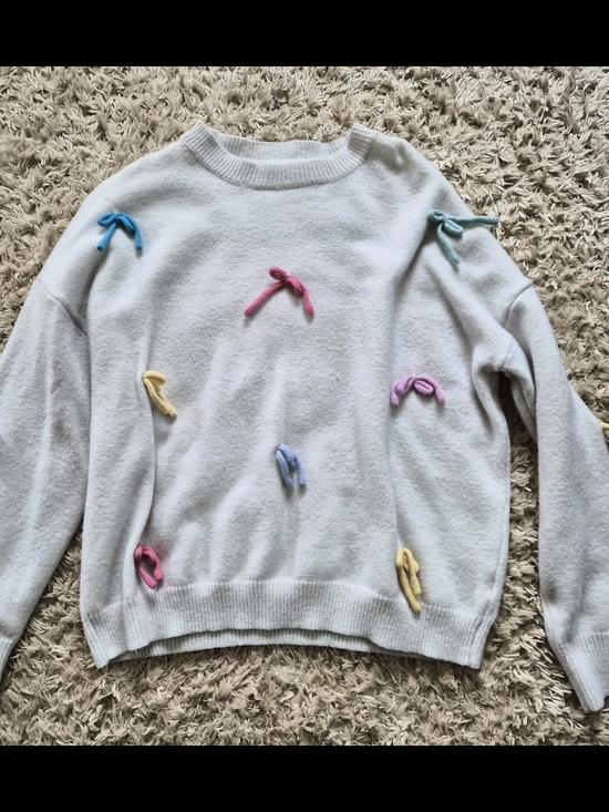 Sweaters - White Crewneck Sweater with Pastel Knot Accents
